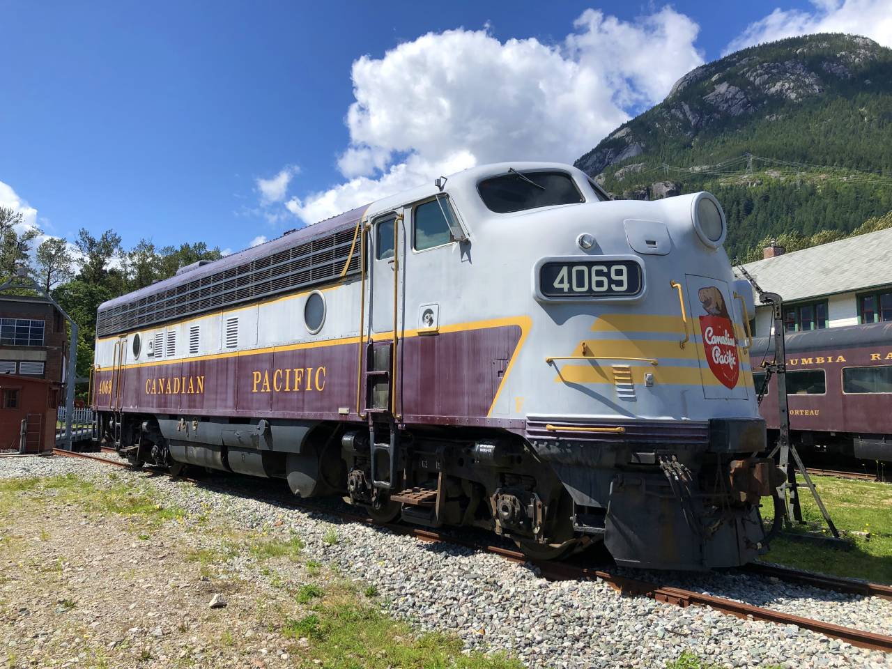 You are currently viewing Canadian Pacific FP7A Diesel 4069